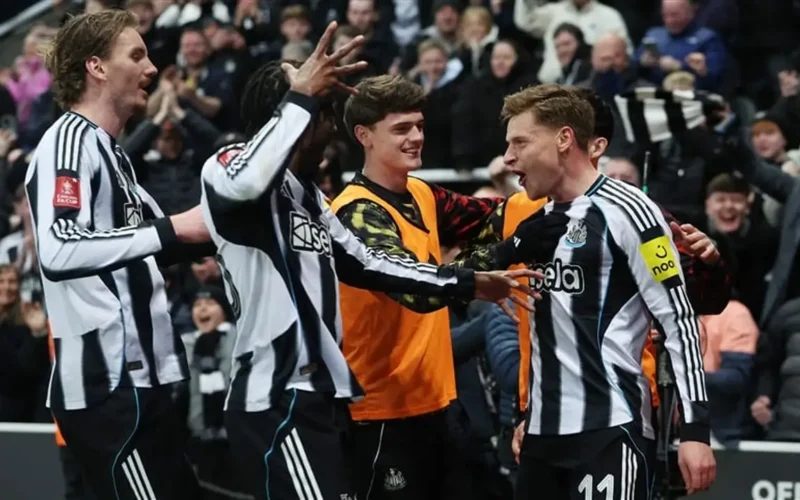 نيوكاسل يخصص 800 مليون يورو لصفقات الانتقالات خلال فترة خمس سنوات